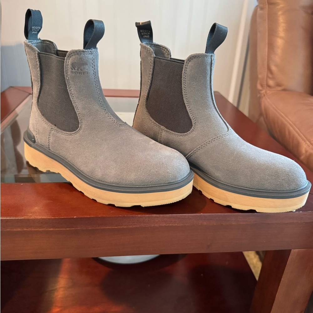 Women's Gray Sorel Boots
